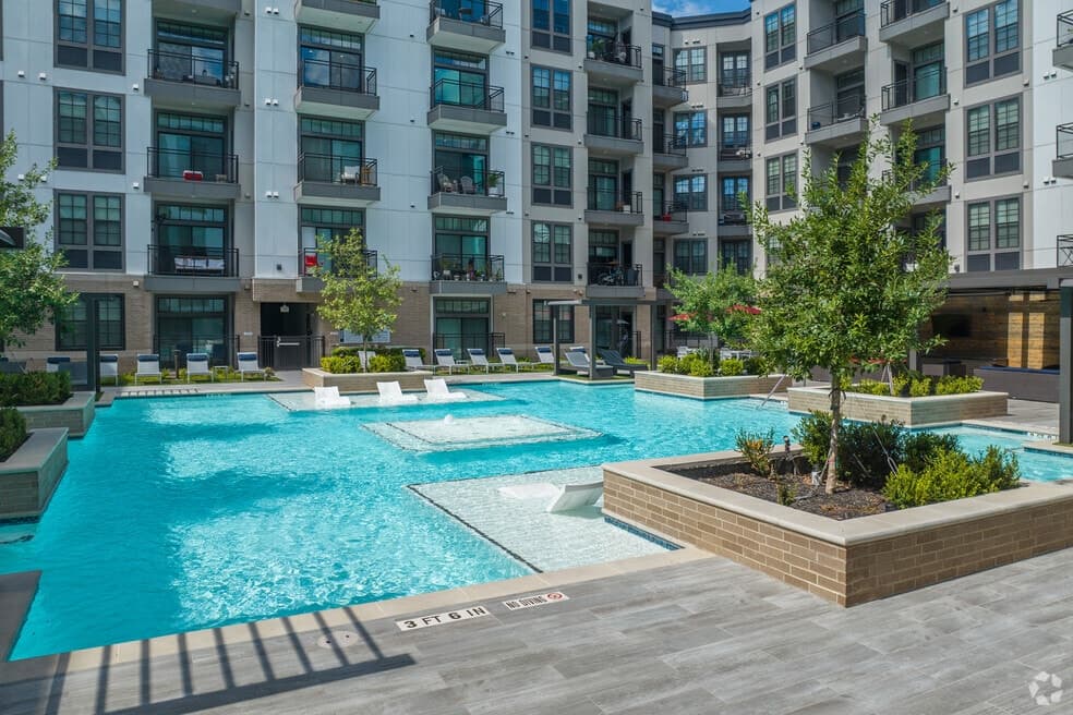 Bellrock Sawyer Yards — exterior