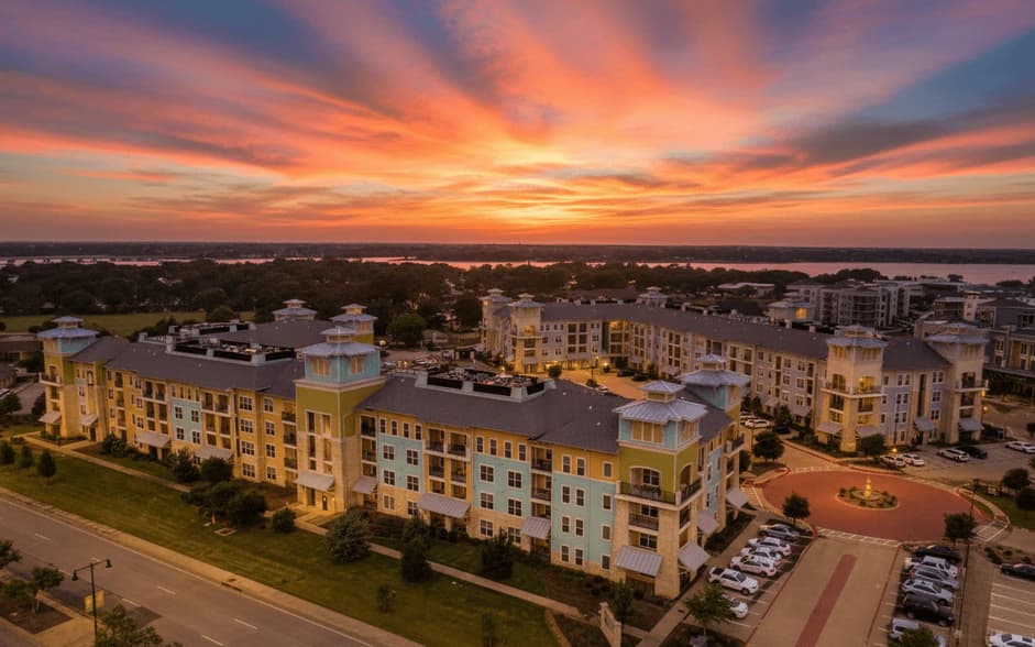 The Village at Lakefront — exterior