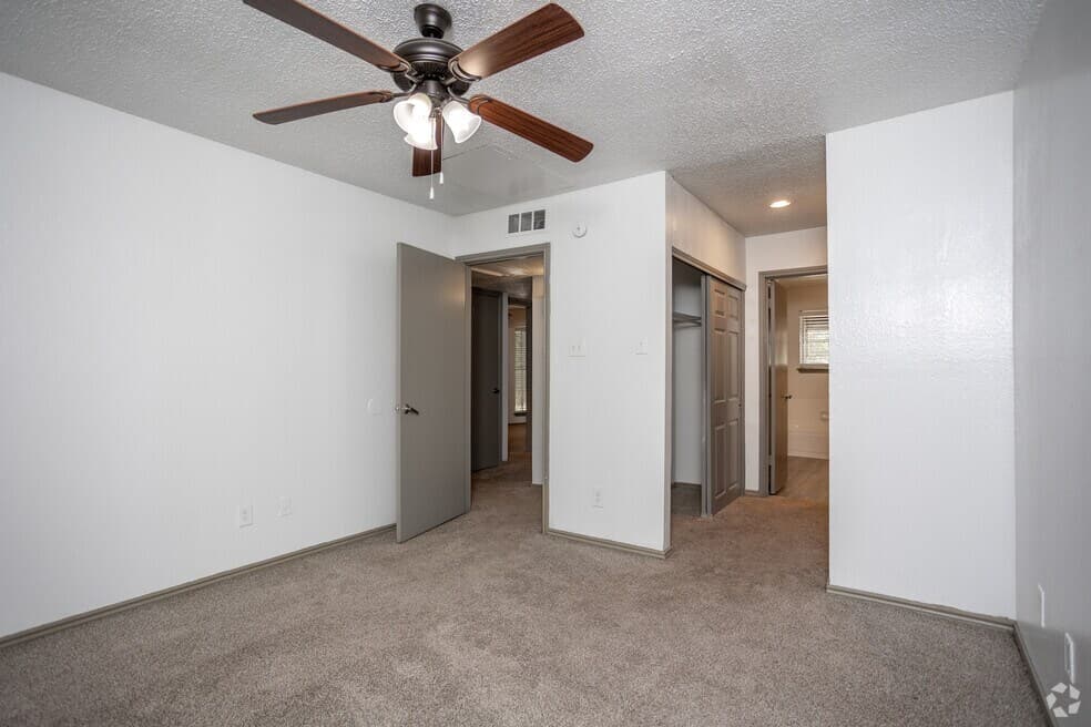 Timbers Apartment Homes — photo 4