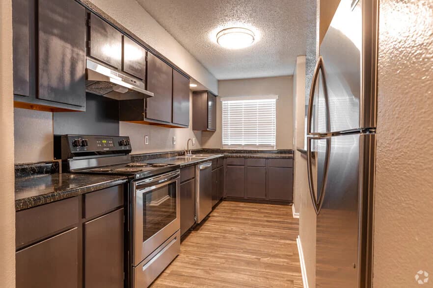 La Prada Place Apartments in Dallas, Texas