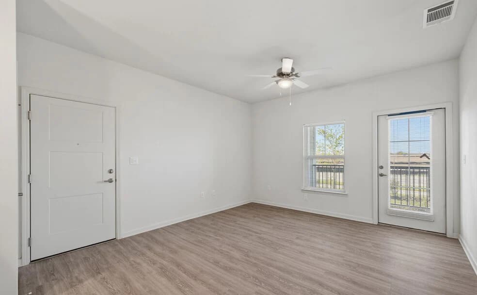 Santiago Estates — photo 2
