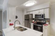 Brixton McKinney Apartments — photo 4