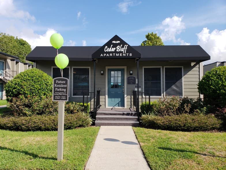 Cedar Bluff Apartments in Pasadena, Texas