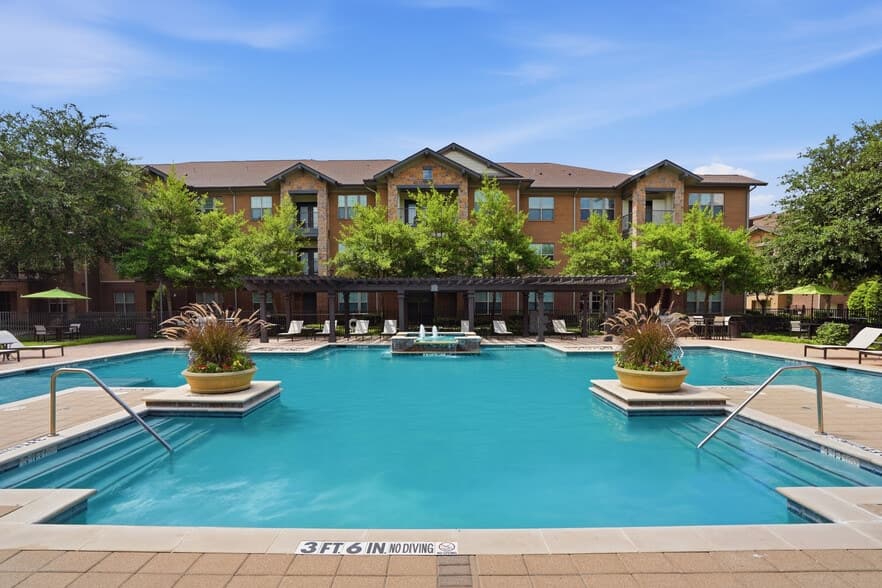 Aveline at Centreport in Fort Worth, Texas