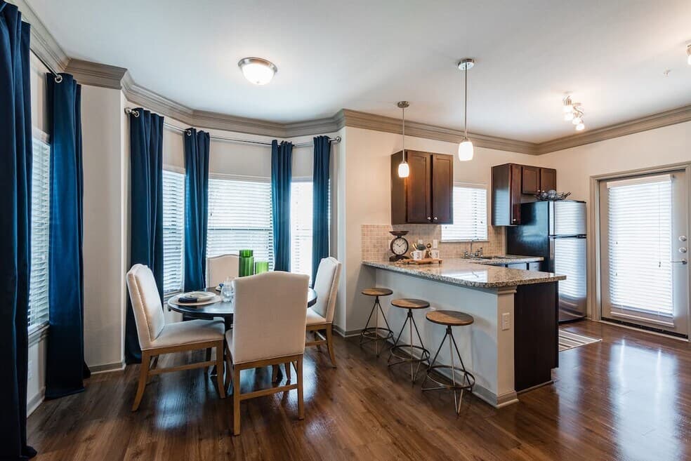 Cortland Sugar Land — photo 2