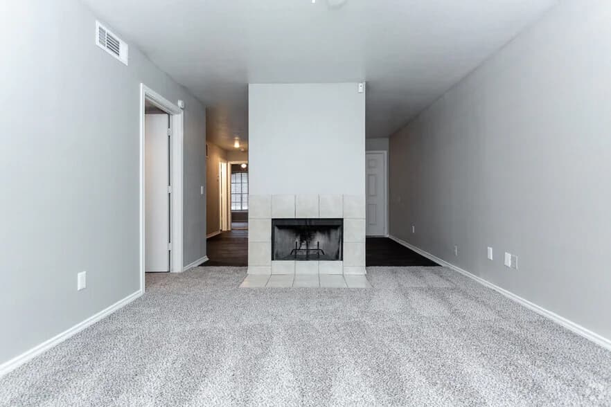 Bahama Glen Apartments in Dallas, Texas