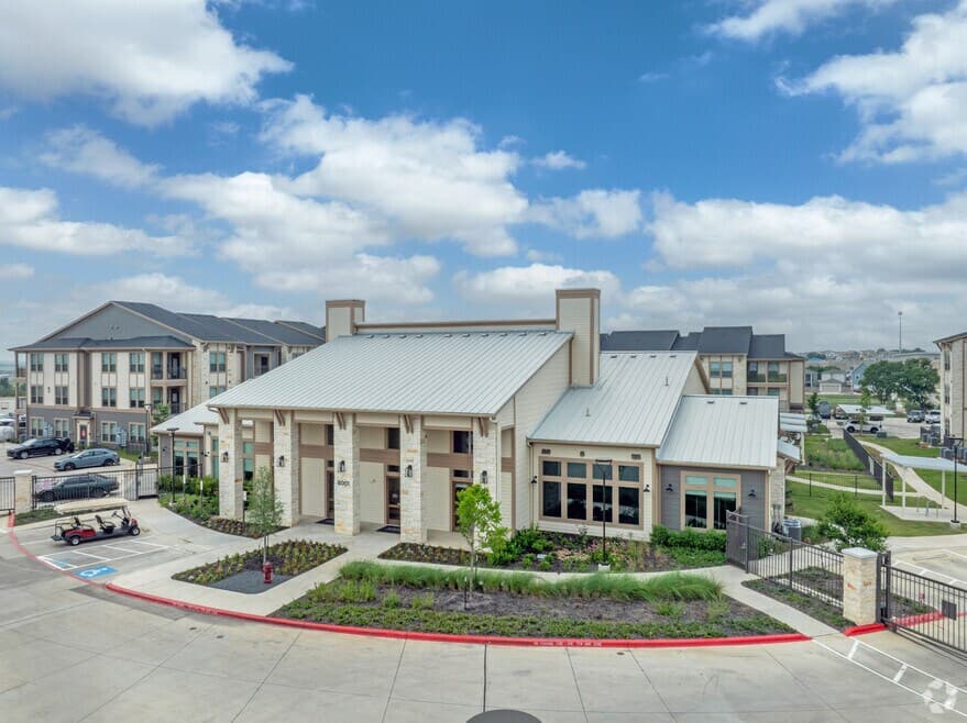 Ariza Easton Park — exterior