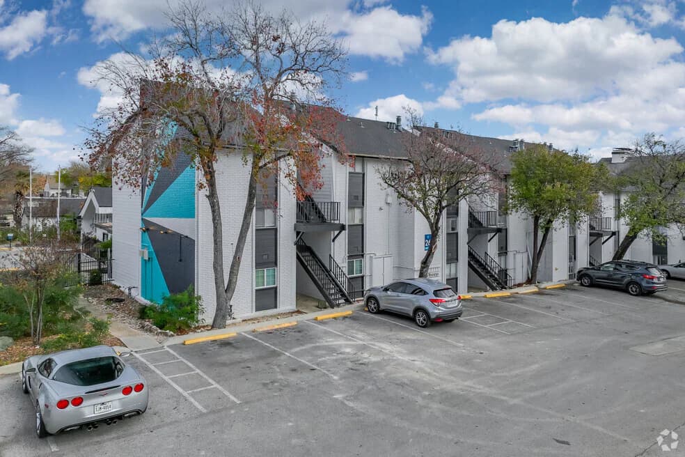 Palatia Apartment Homes — photo 2