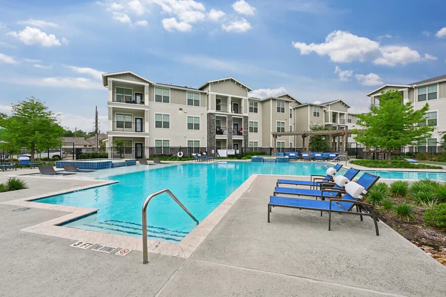 The Henry at Lake Houston in Humble, Texas