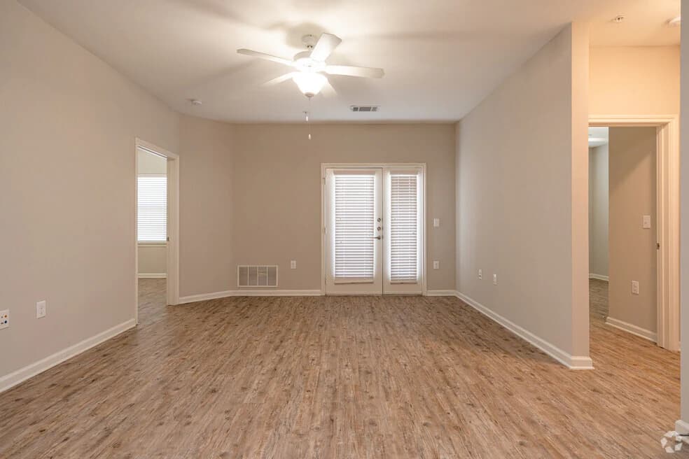 The Pointe at Crestmont — photo 3