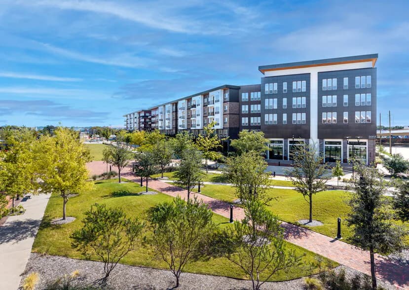 EVIVA Trinity Mills Station in Carrollton, Texas