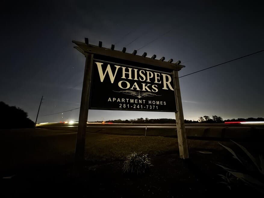Whisper Oaks Apartments — exterior