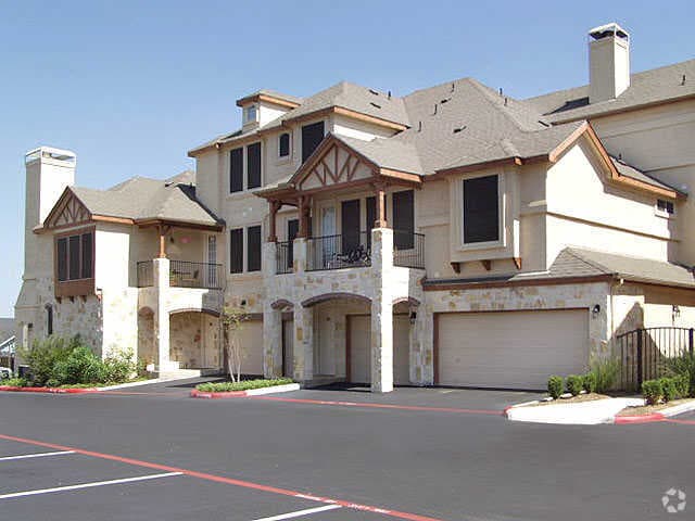 Landing at Round Rock in Round Rock, Texas