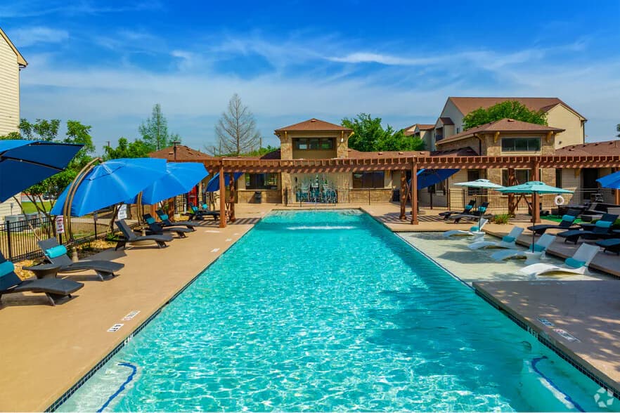 Madera in San Antonio, Texas