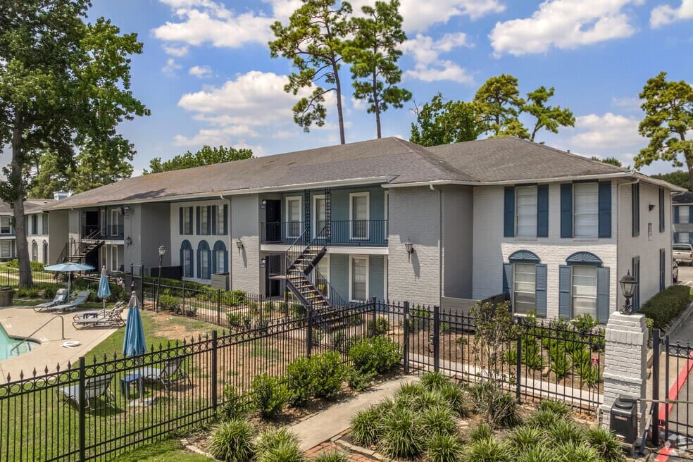 Verena at Cypresswood — exterior