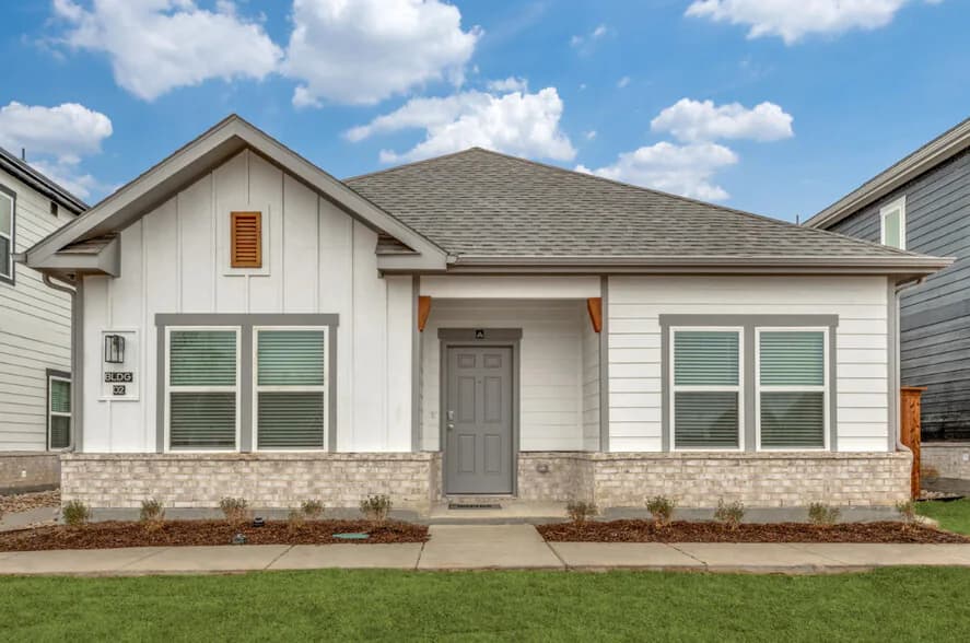 Cottages at Lake Lavon in Lavon, Texas
