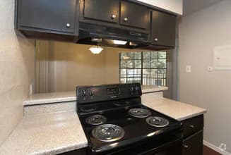 Hulen Gardens Apartments — photo 5