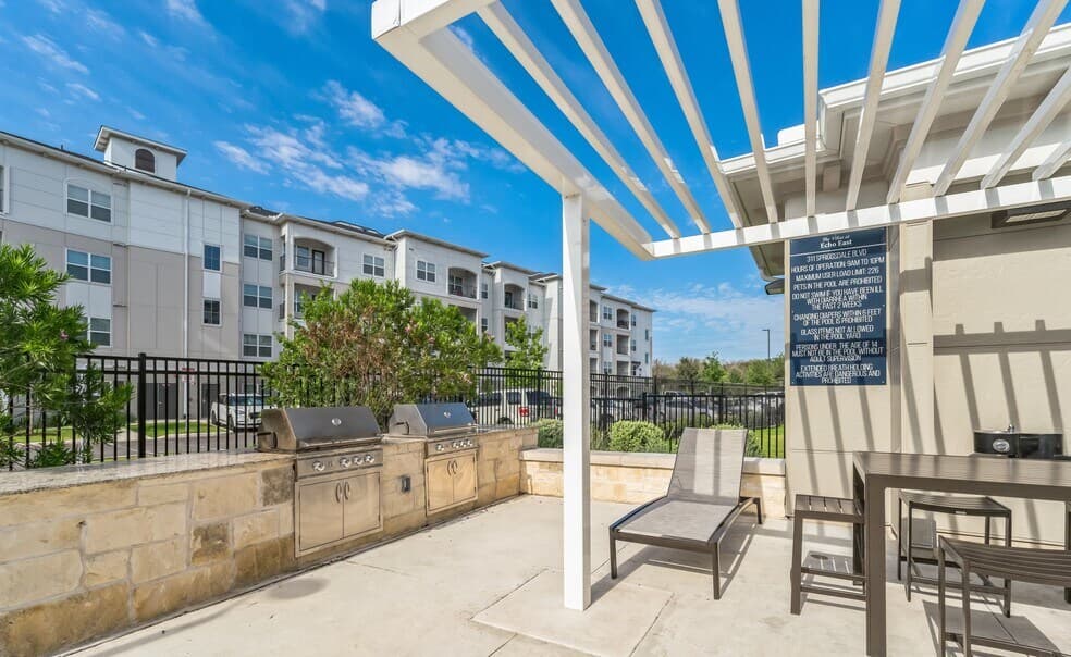 Villas at Echo East — exterior