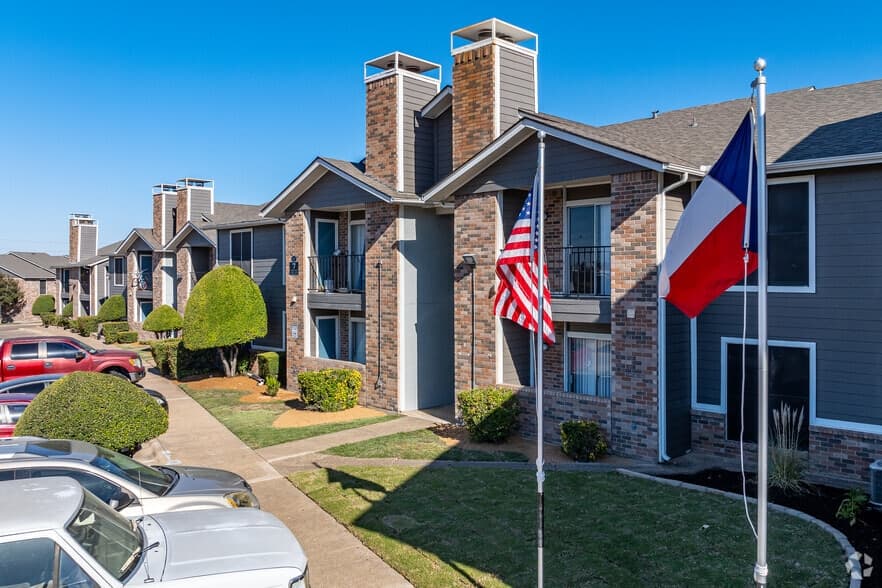 Woodridge on Buckner — exterior