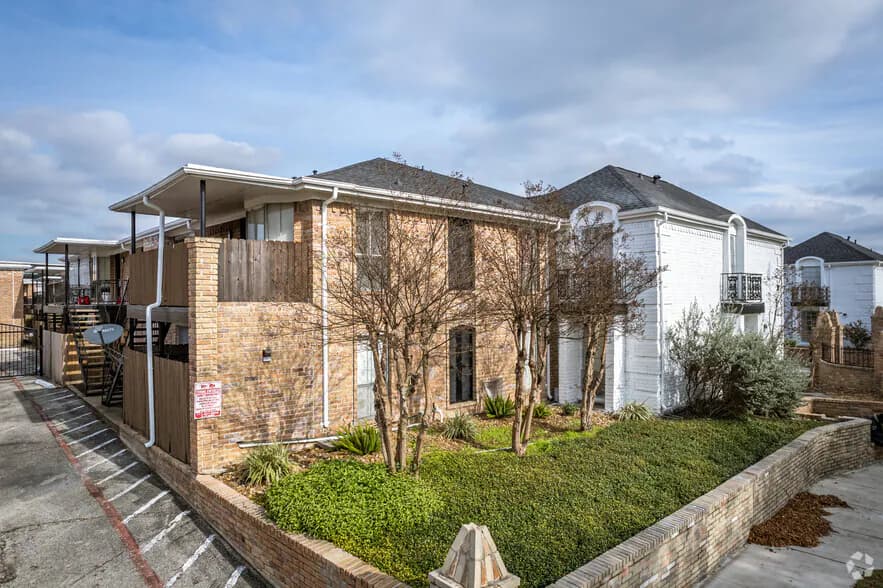 Meyerland on Braeswood in Houston, Texas