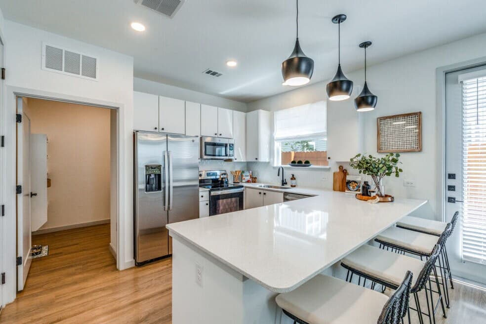 Villas at Creekside — photo 4