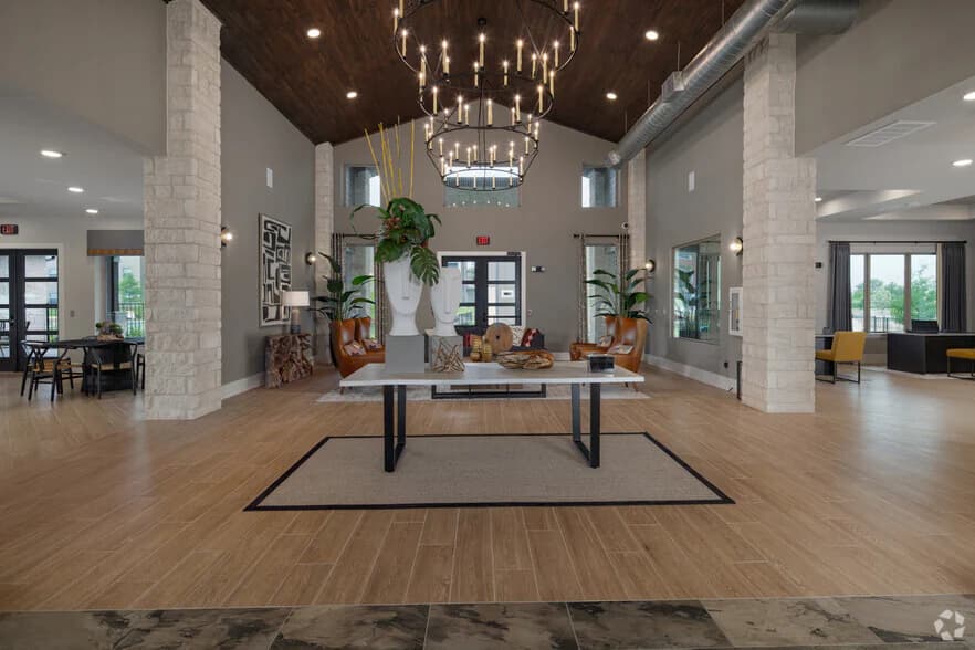 Westpointe Oaks Apartments in San Antonio, Texas