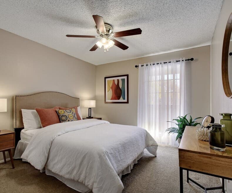 Silver Oaks Apartments — photo 2