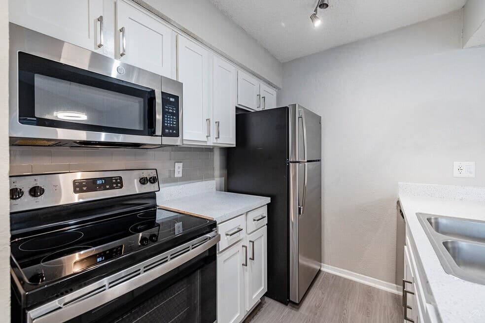 Veridian Place — photo 2