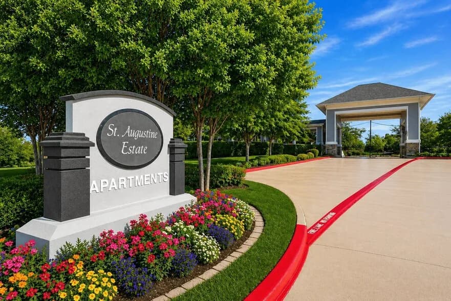 St. Augustine Estate Apartments in Dallas, Texas
