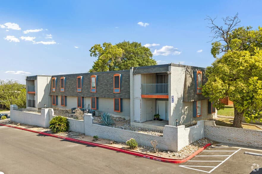 Amber Hill in San Antonio, Texas