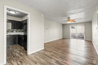 Amberwood Apartments — photo 3