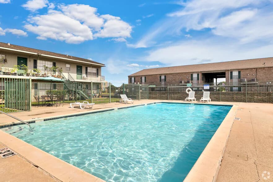 Deer Park Gardens in Deer Park, Texas