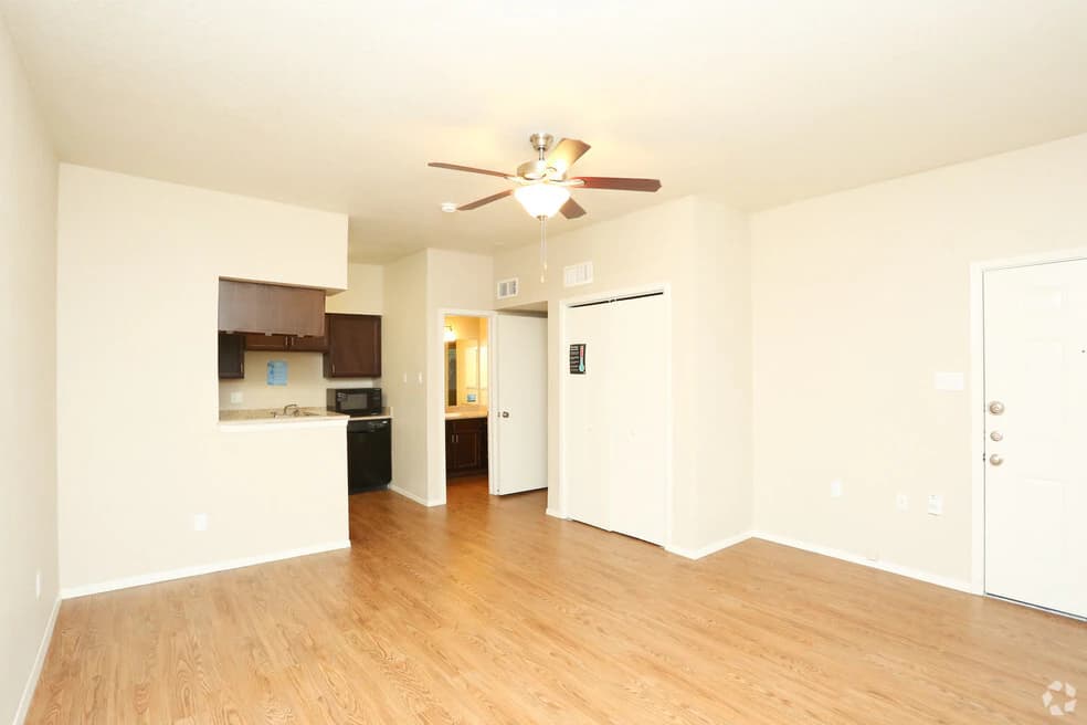 Sierra Vista — photo 2