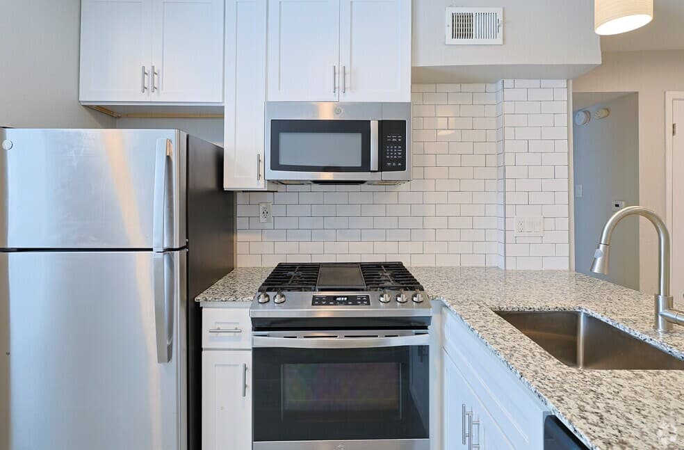 Manor Flats — photo 5