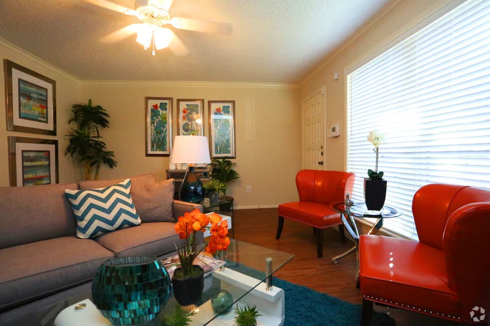 Windfield Townhomes — photo 2