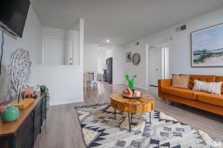 Residences at Medical in San Antonio, Texas