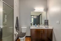 Travis Flats — photo 5