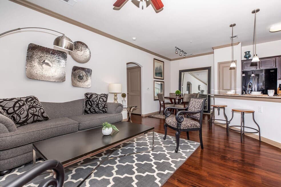 Town Creek Village Apartments — photo 4
