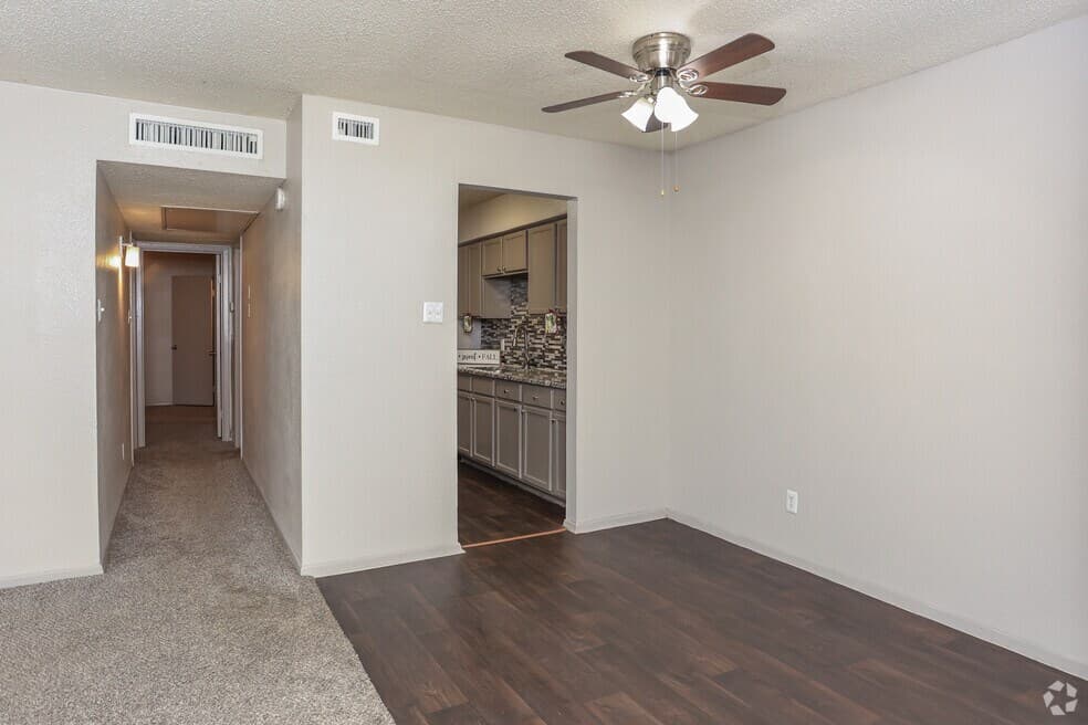 Riverbend Apartments — photo 2