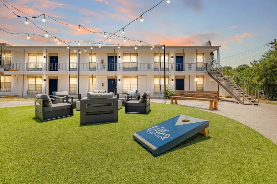 Villas at 1404 in Fort Worth, Texas