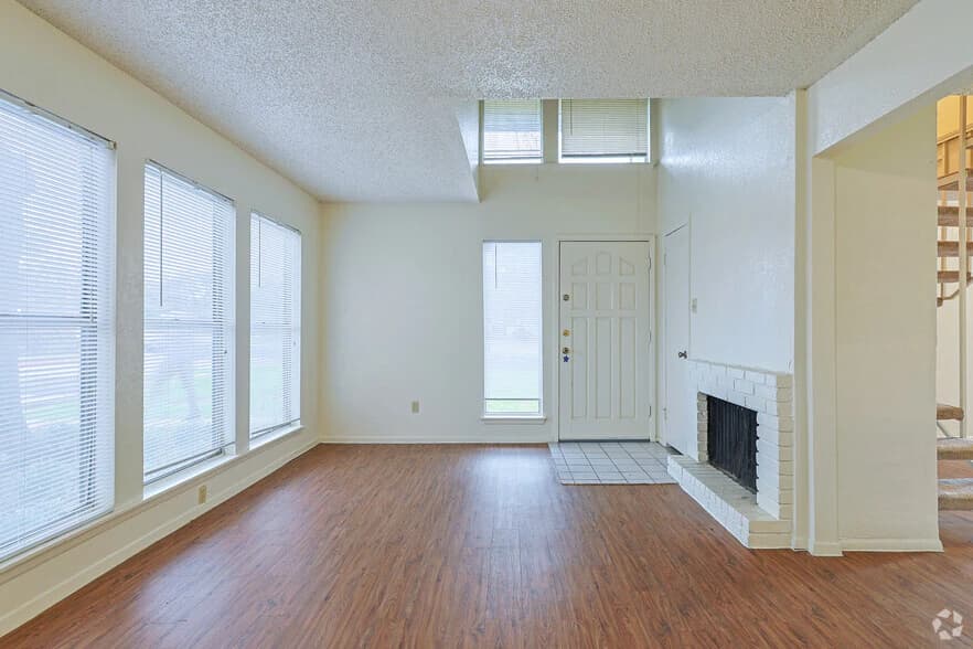 Forest Creek Apartments in Austin, Texas