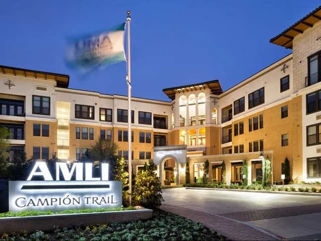 AMLI Campion Trail in Irving, Texas